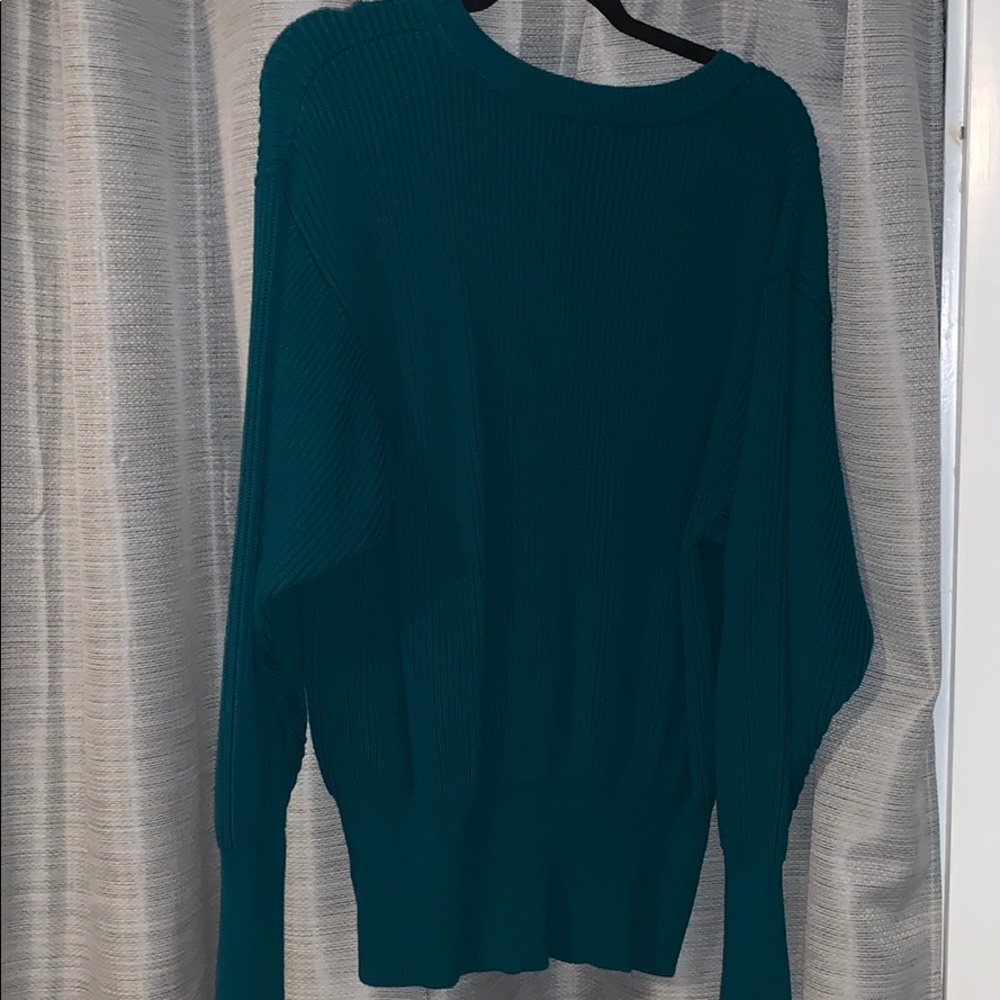 Sweater - Picture 4 of 5